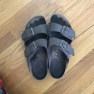 Brown Leather Arizona Birkenstocks